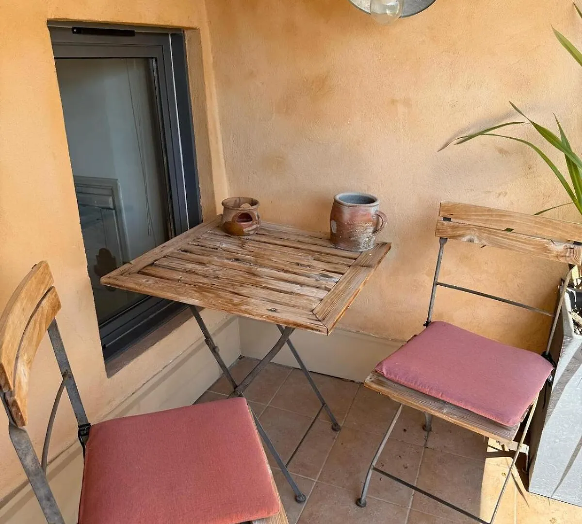 Lägenhet Le Sainte-Victoire - Studio Cosy Avec Sa Jolie Terrasse - Centre Ville Historique Aix-en-Provence