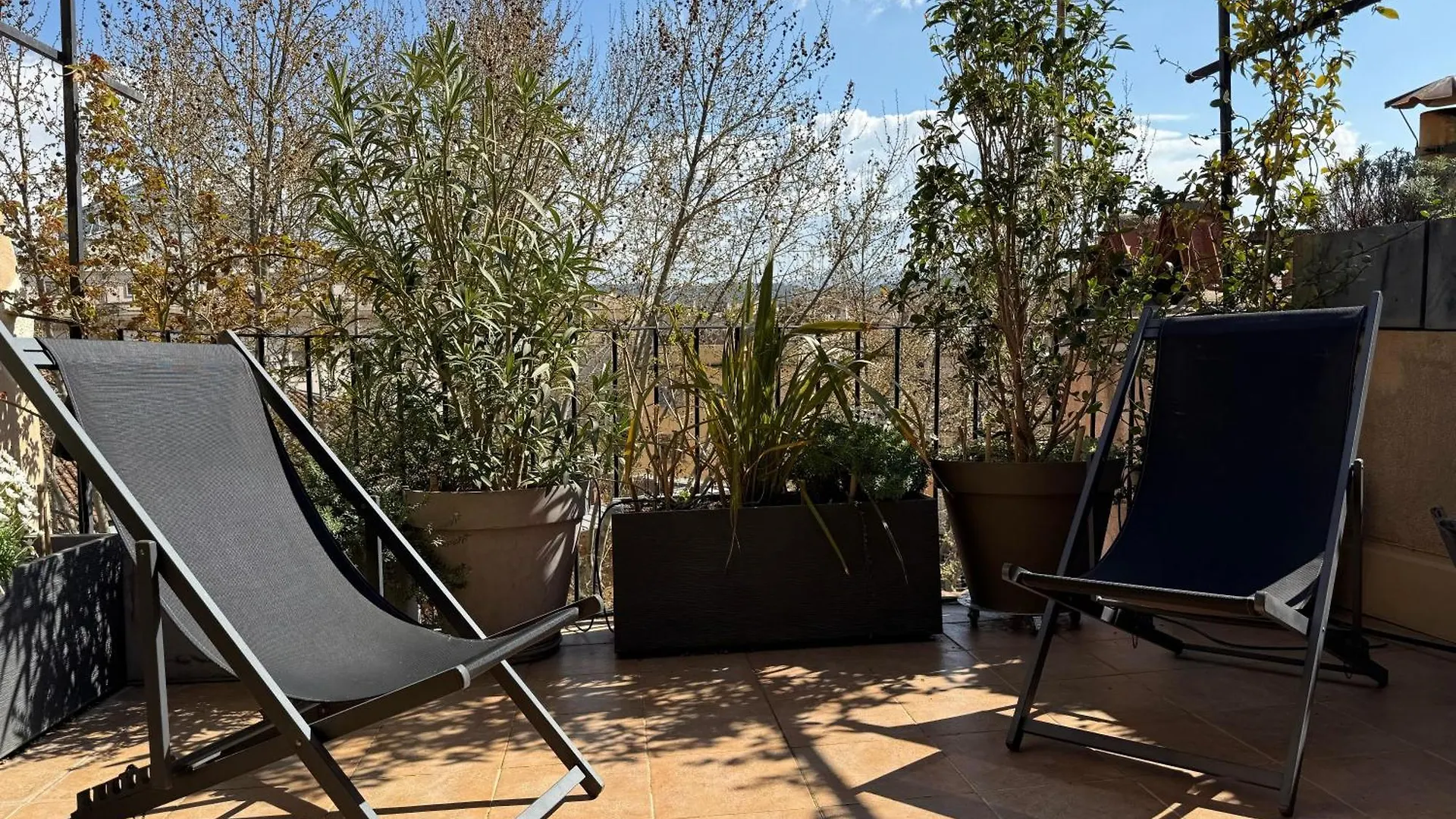 Le Sainte-Victoire - Studio Cosy Avec Sa Jolie Terrasse - Centre Ville Historique Aix-en-Provence Frankrike